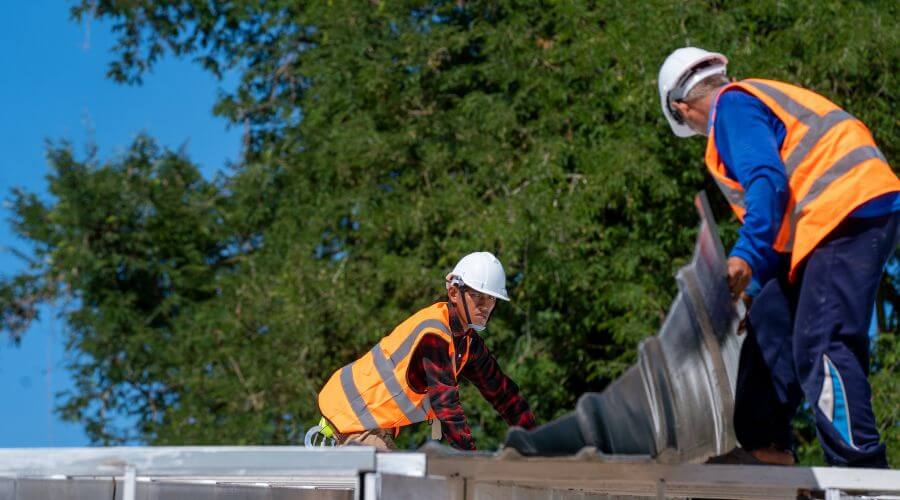 Professional new roof installation services in Texico, IL